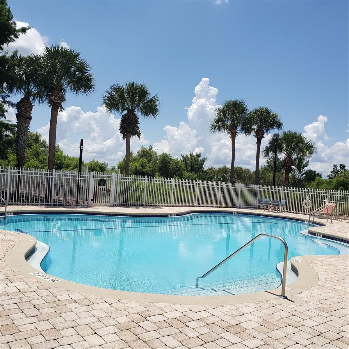 PROMENADE PH 01 - Residential Lease