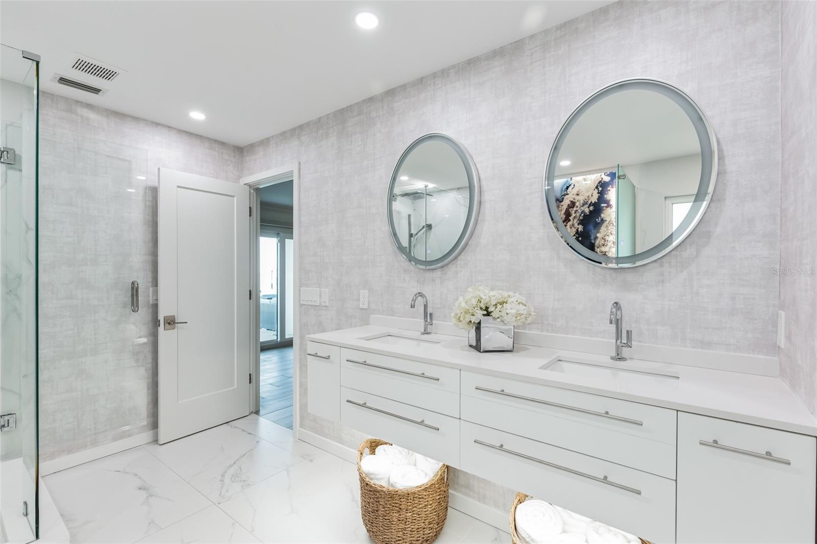 SHORE ACRES OVERLOOK SEC - Residential