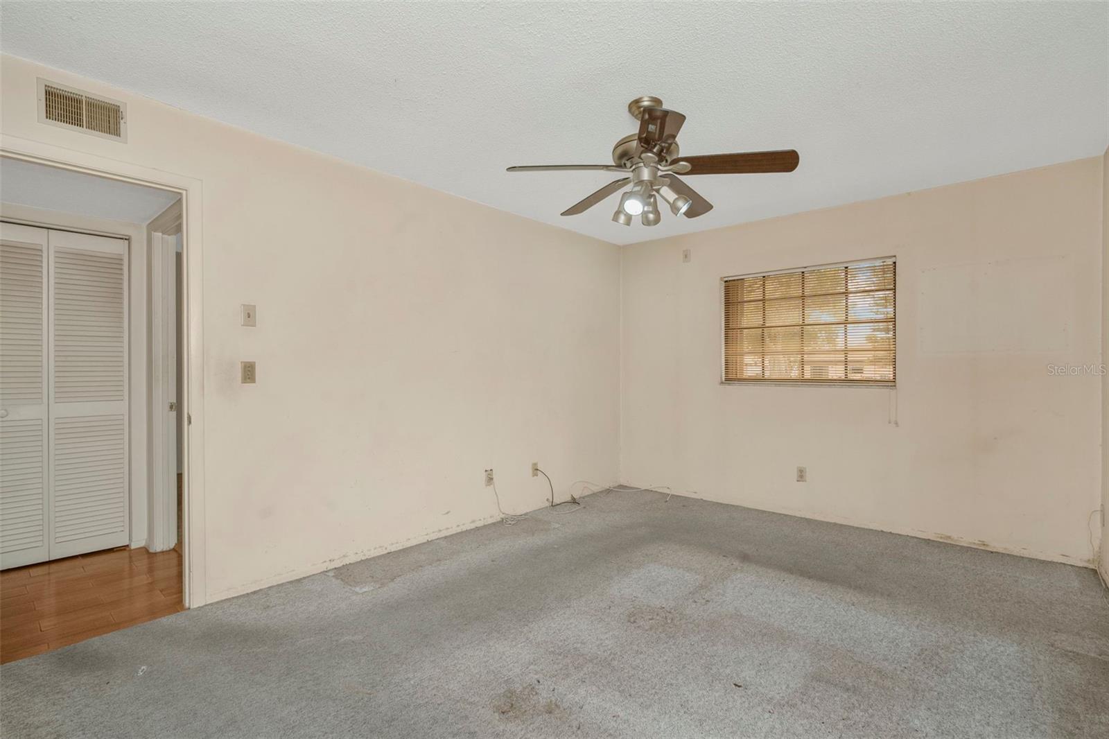 RIDGE GROVES CONDO - Residential