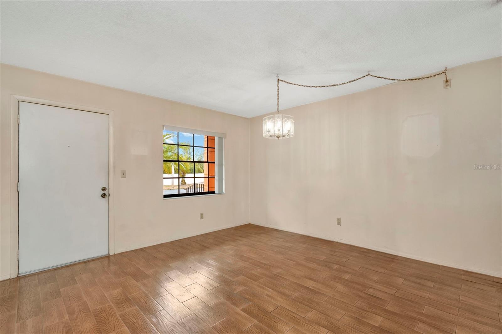 RIDGE GROVES CONDO - Residential