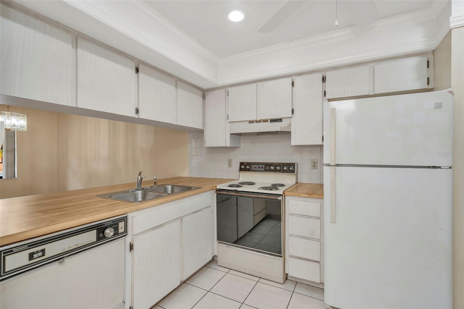 RIDGE GROVES CONDO - Residential