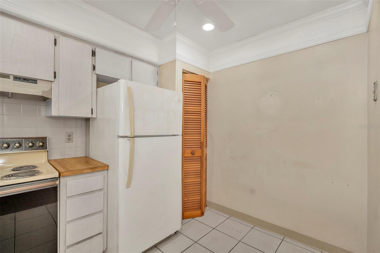 RIDGE GROVES CONDO - Residential