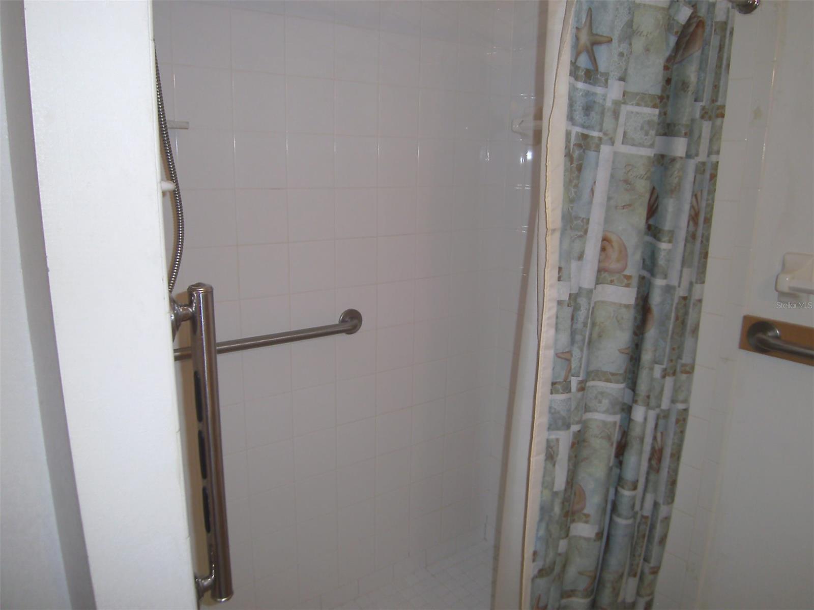 Florida Shores 01 - Residential