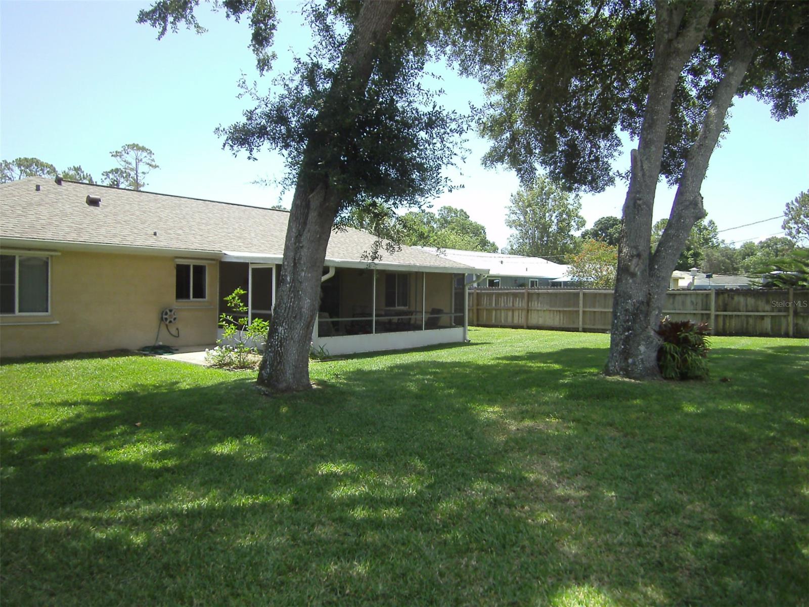 Florida Shores 01 - Residential