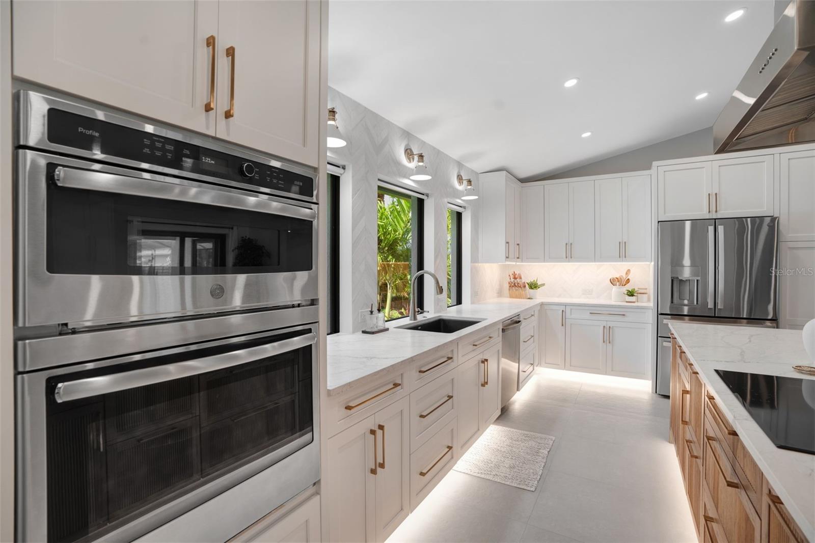 BUCCANEER BAY - Residential