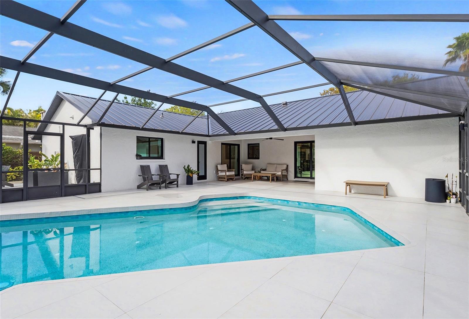 BUCCANEER BAY - Residential