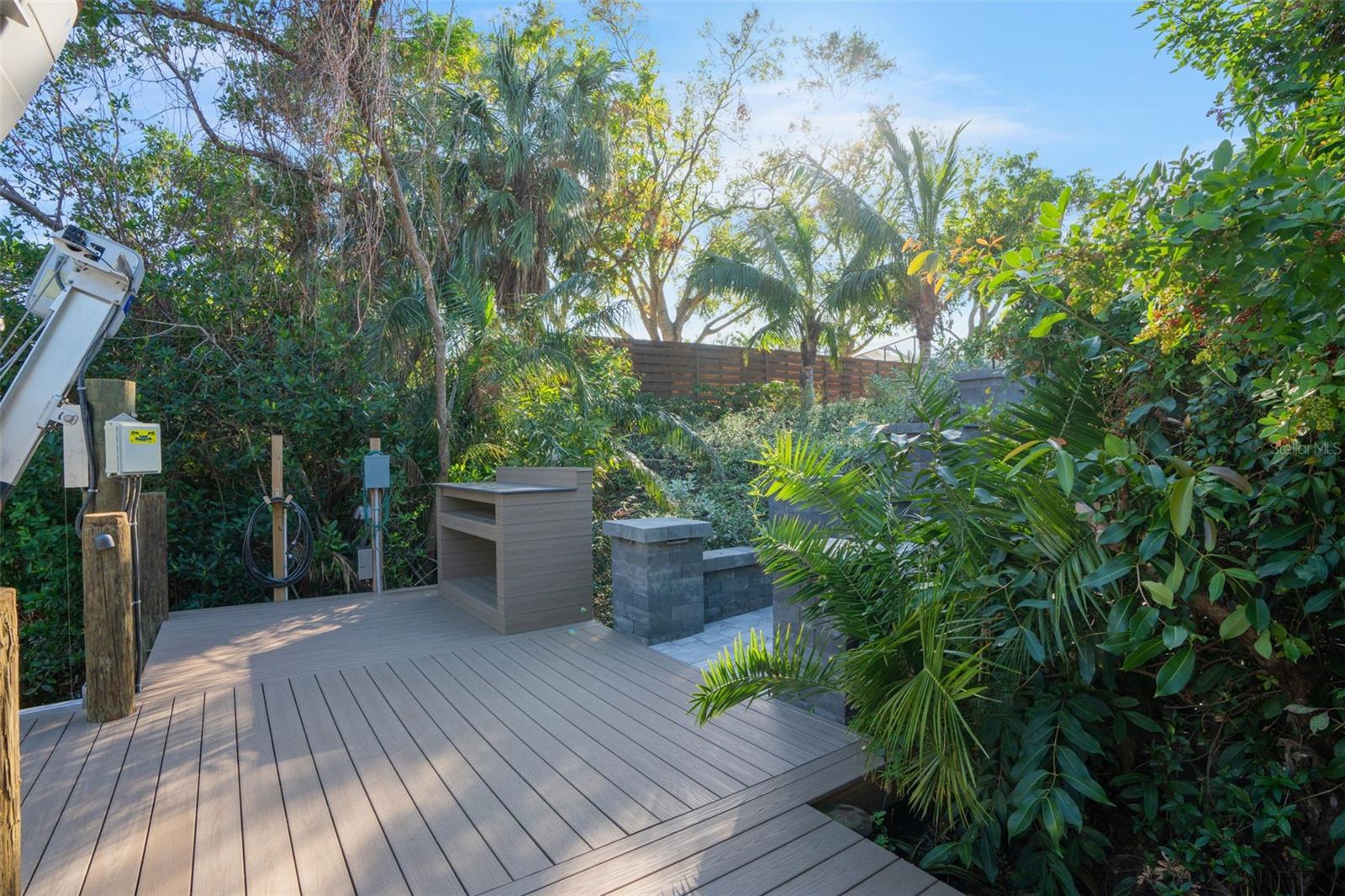 BUCCANEER BAY - Residential