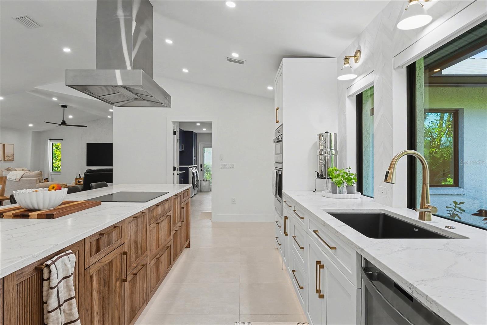 BUCCANEER BAY - Residential