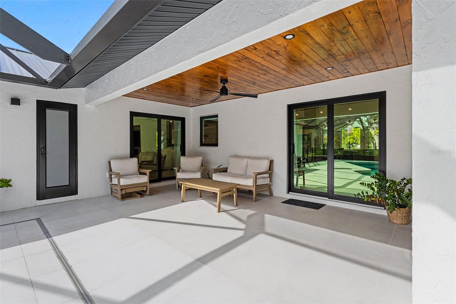 BUCCANEER BAY - Residential