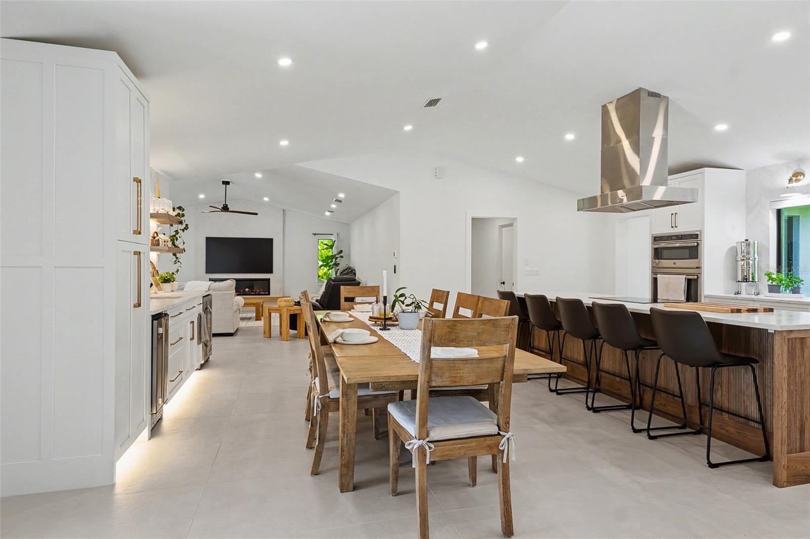 BUCCANEER BAY - Residential