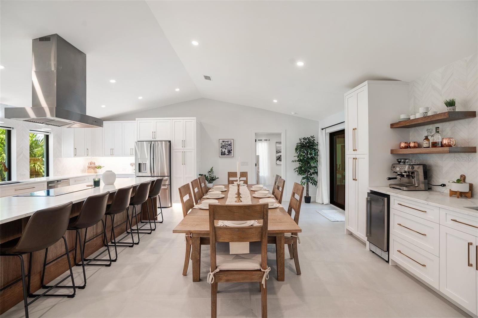 BUCCANEER BAY - Residential