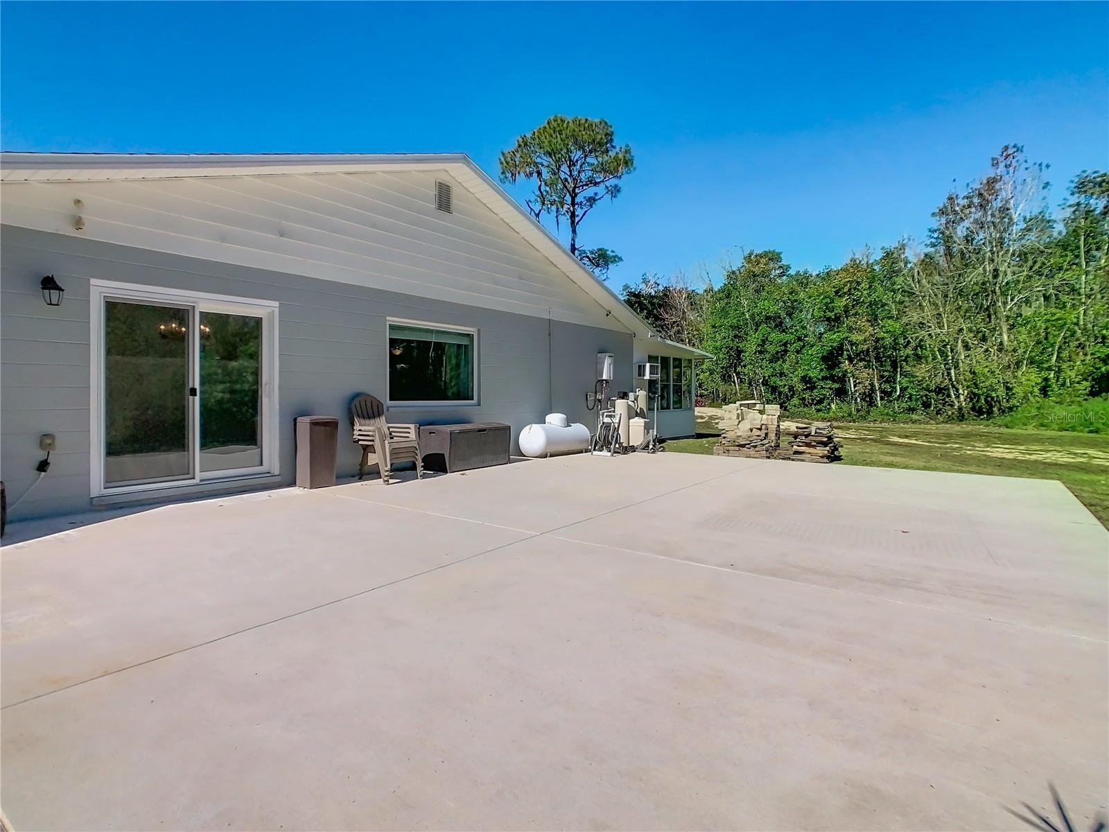 FOXHOLLOW SUB 42 - Residential