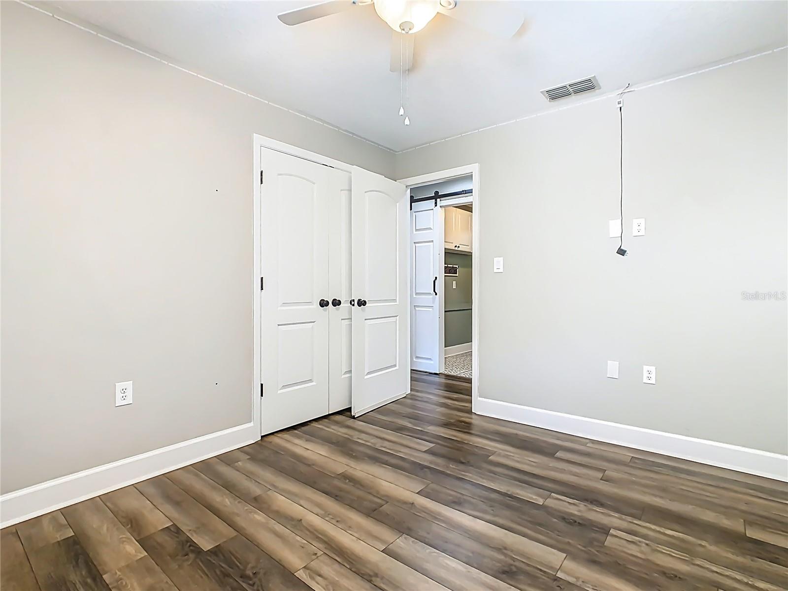 FOXHOLLOW SUB 42 - Residential