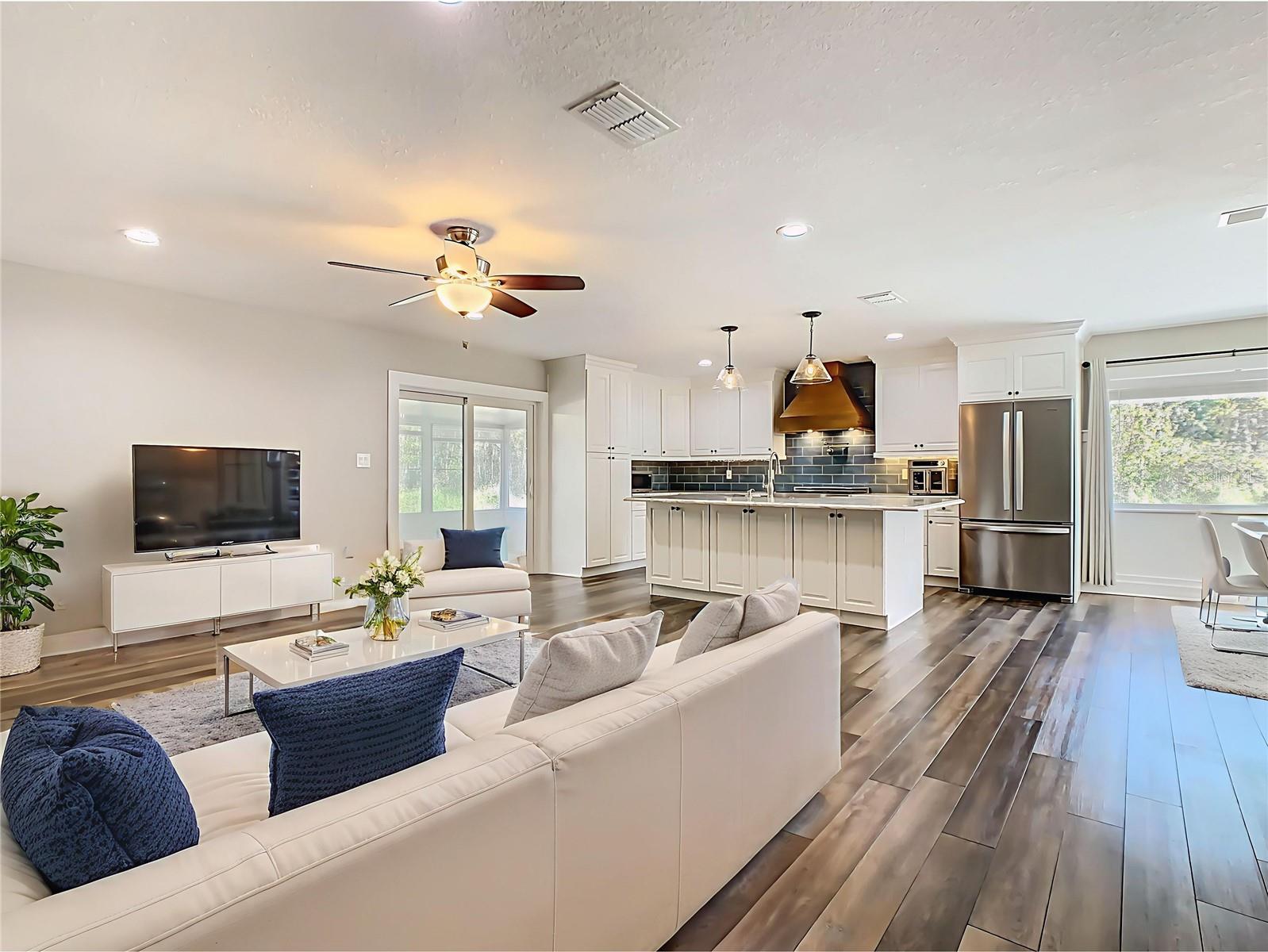 FOXHOLLOW SUB 42 - Residential