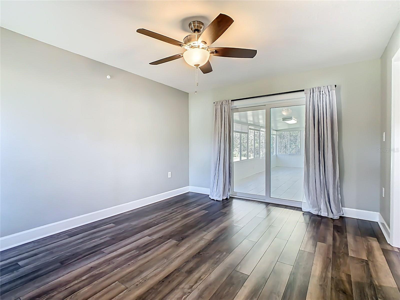 FOXHOLLOW SUB 42 - Residential