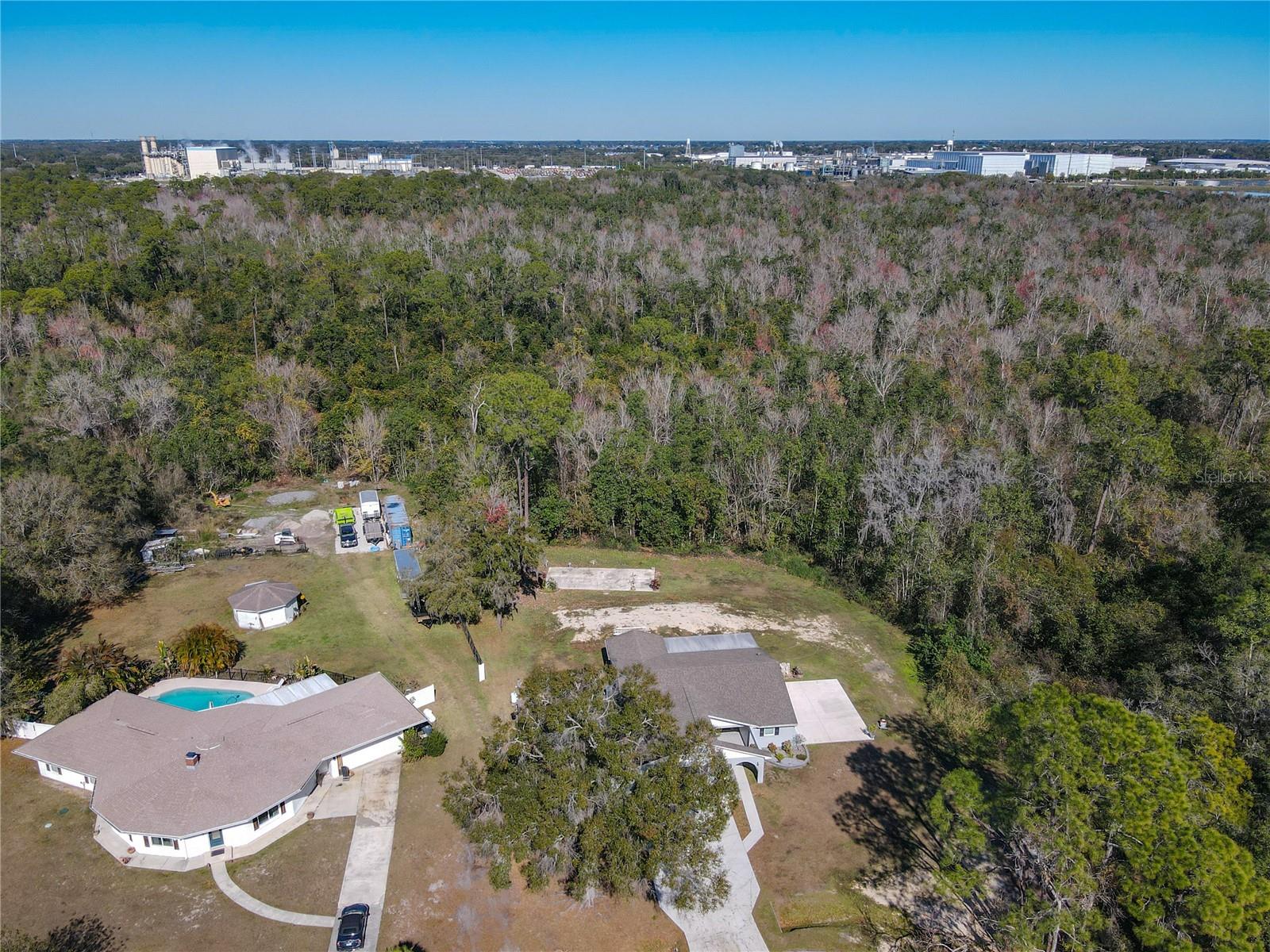 FOXHOLLOW SUB 42 - Residential