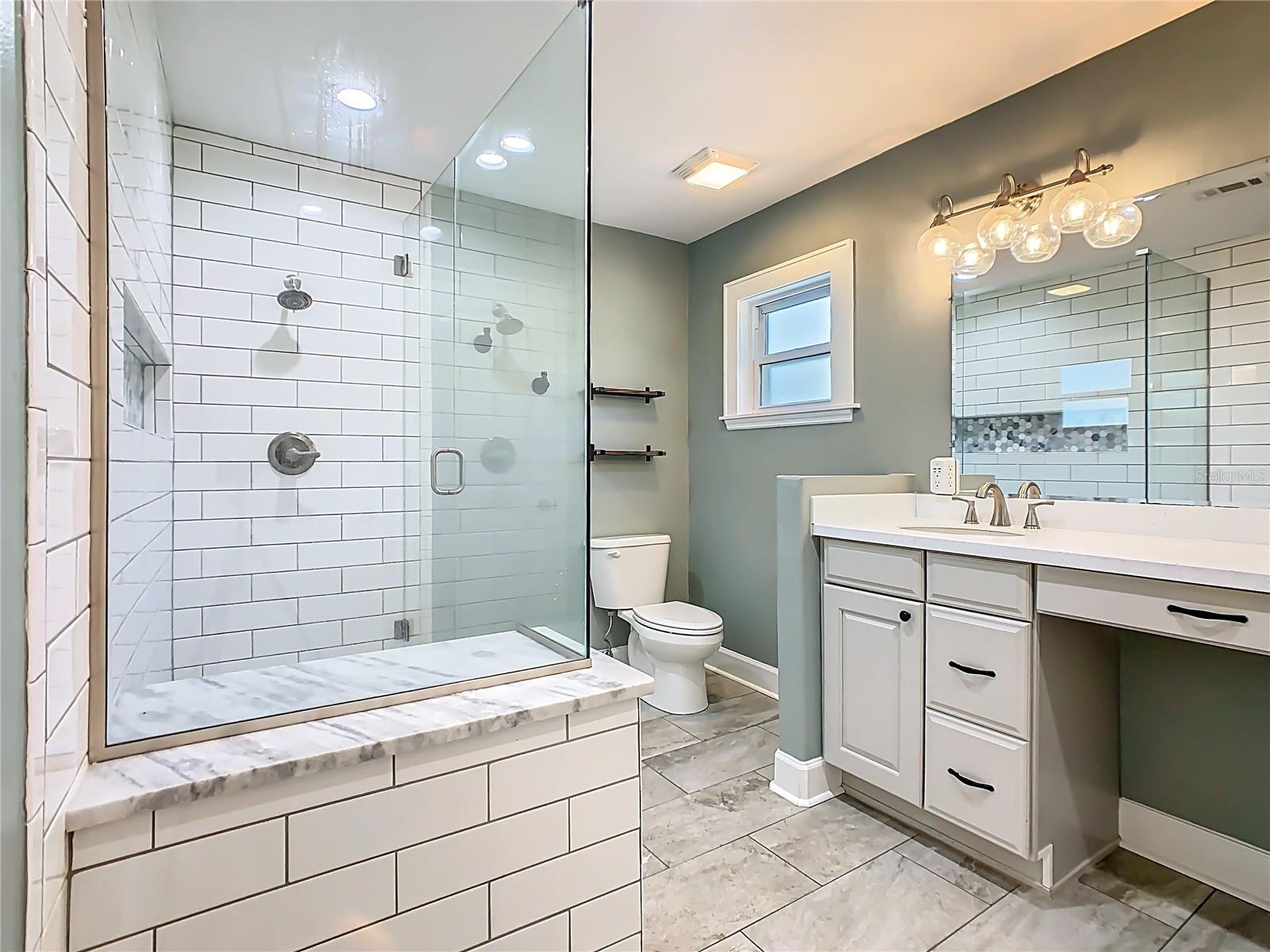 FOXHOLLOW SUB 42 - Residential