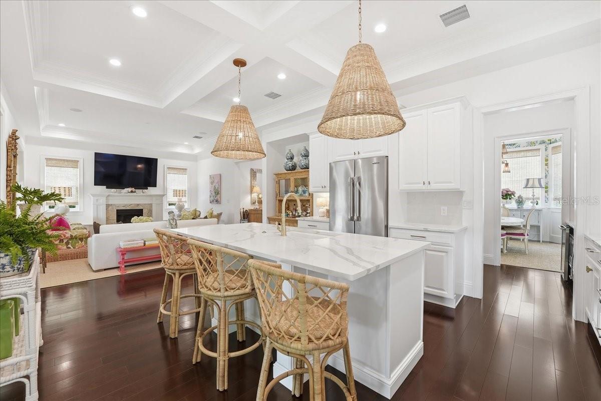 1347 CHAPMAN CIRCLE