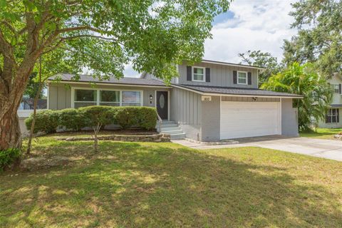 Photo of 1610 Burning Tree Lane, Brandon, FL 33510 (MLS # TB8422531)