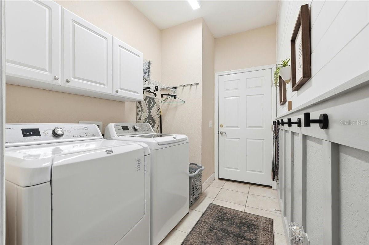 BRISTOL OAKS - Residential