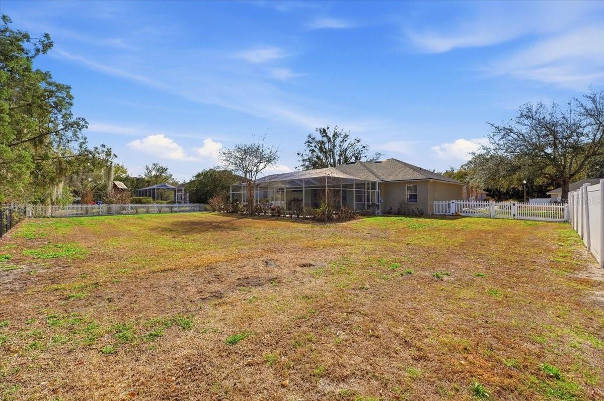 BRISTOL OAKS - Residential