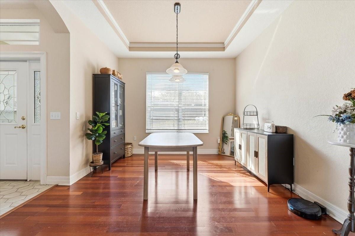 BRISTOL OAKS - Residential