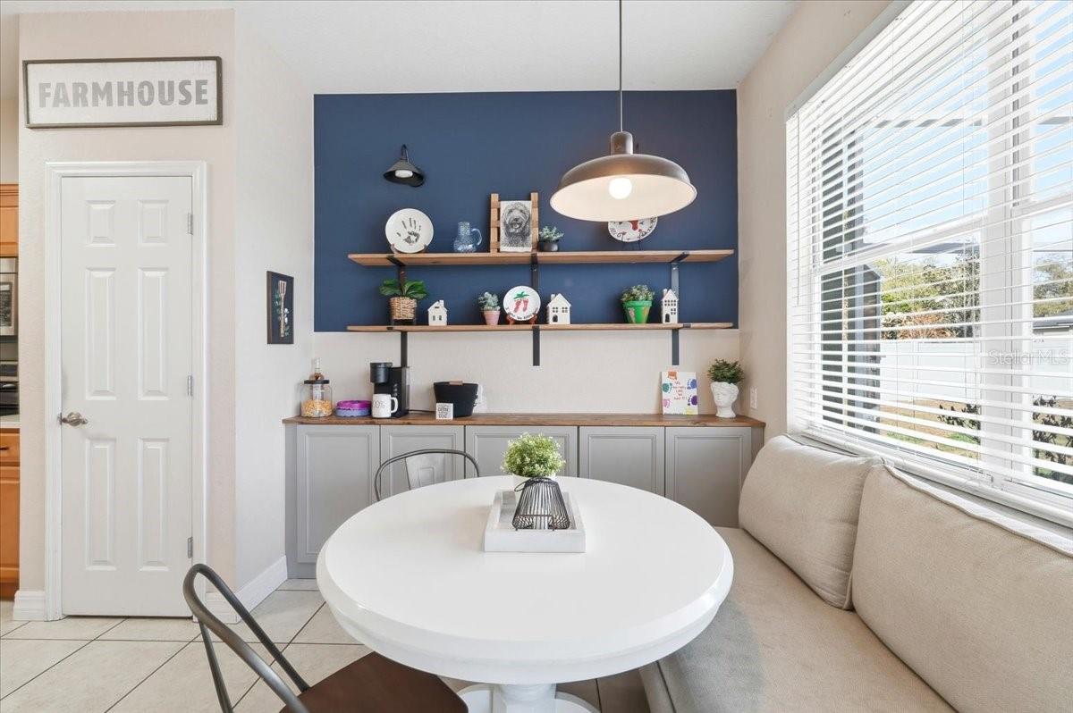 BRISTOL OAKS - Residential