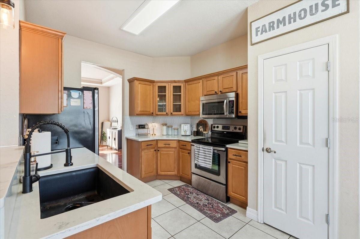 BRISTOL OAKS - Residential