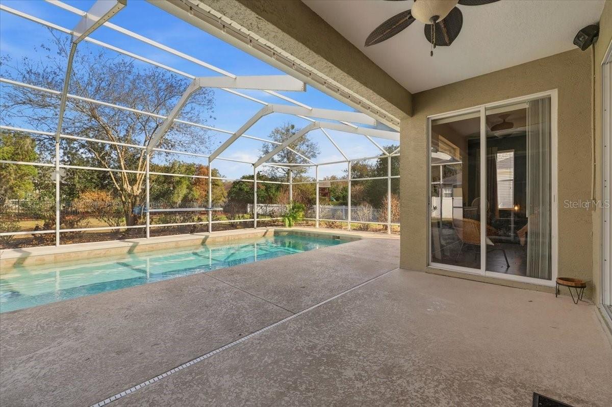 BRISTOL OAKS - Residential