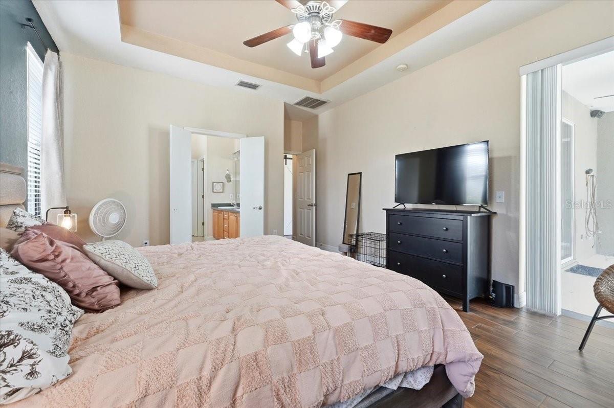 BRISTOL OAKS - Residential