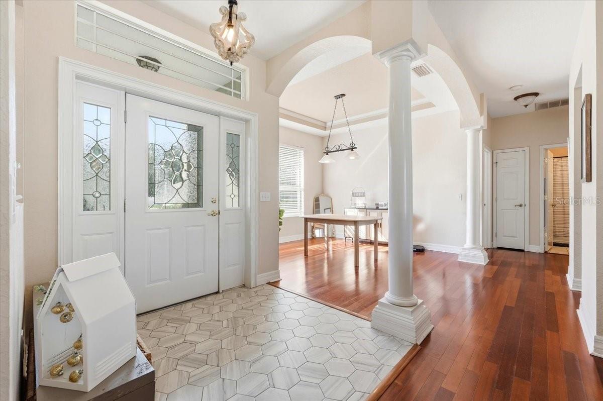 BRISTOL OAKS - Residential