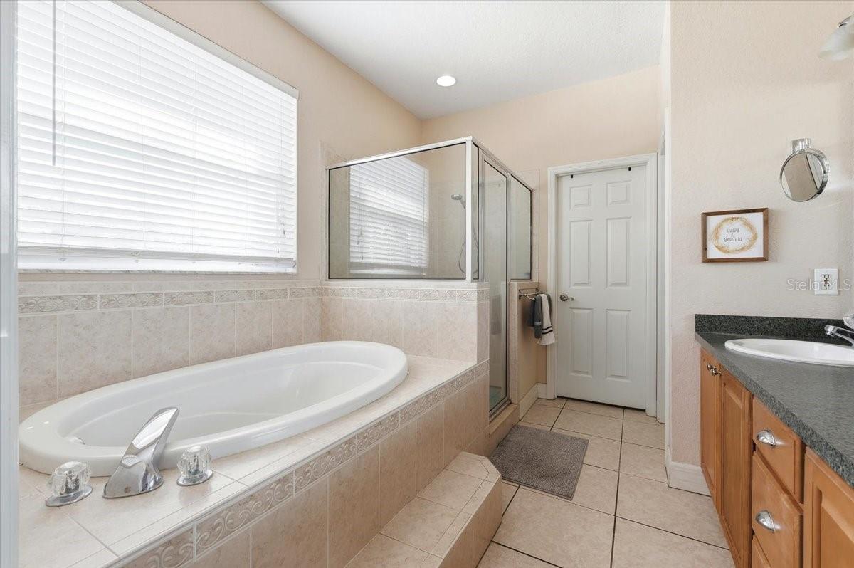 BRISTOL OAKS - Residential