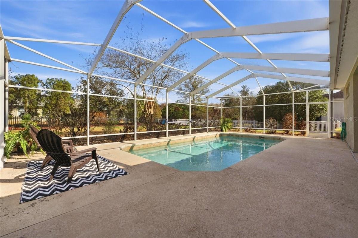 BRISTOL OAKS - Residential