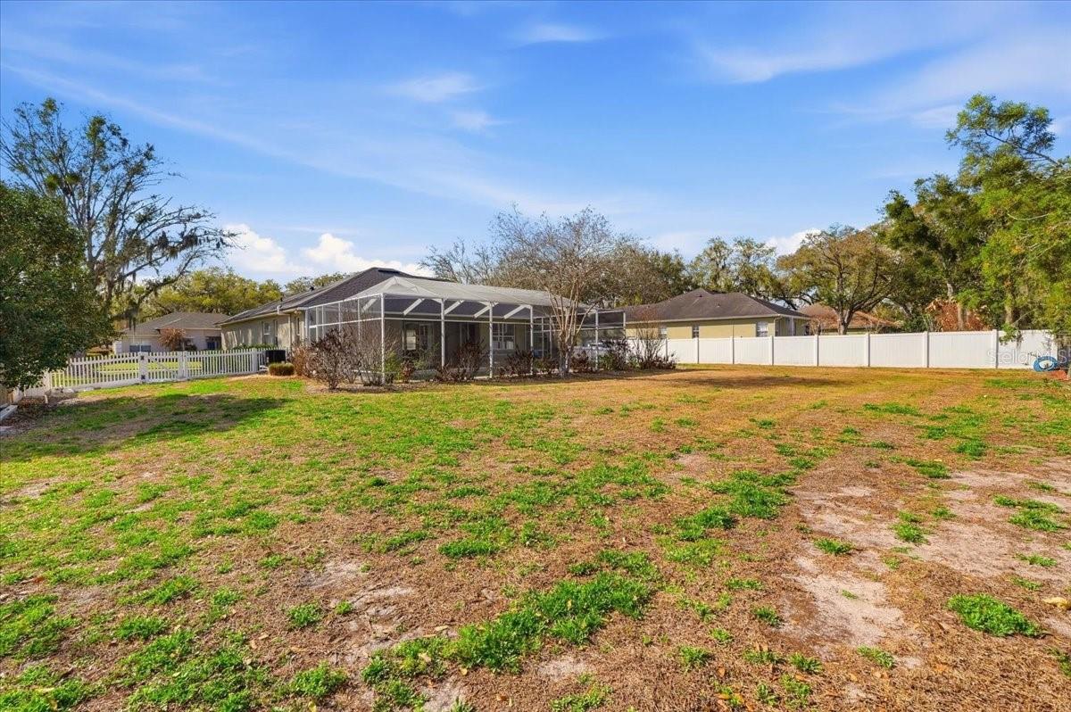 BRISTOL OAKS - Residential