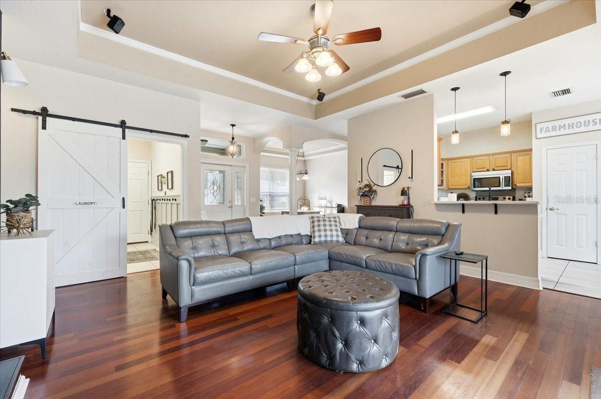 BRISTOL OAKS - Residential