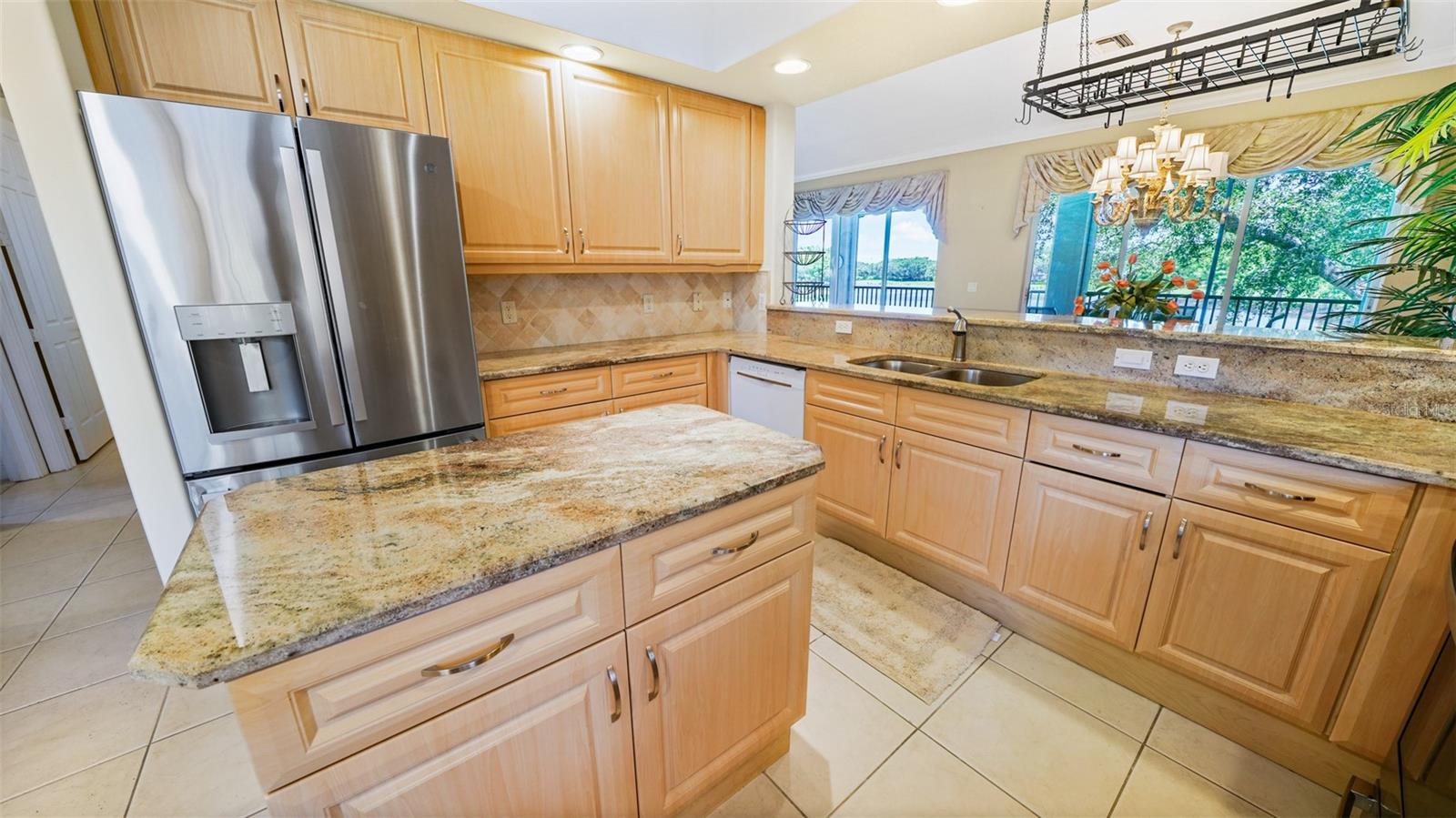 REGENCY RESERVE A CONDO - Residential