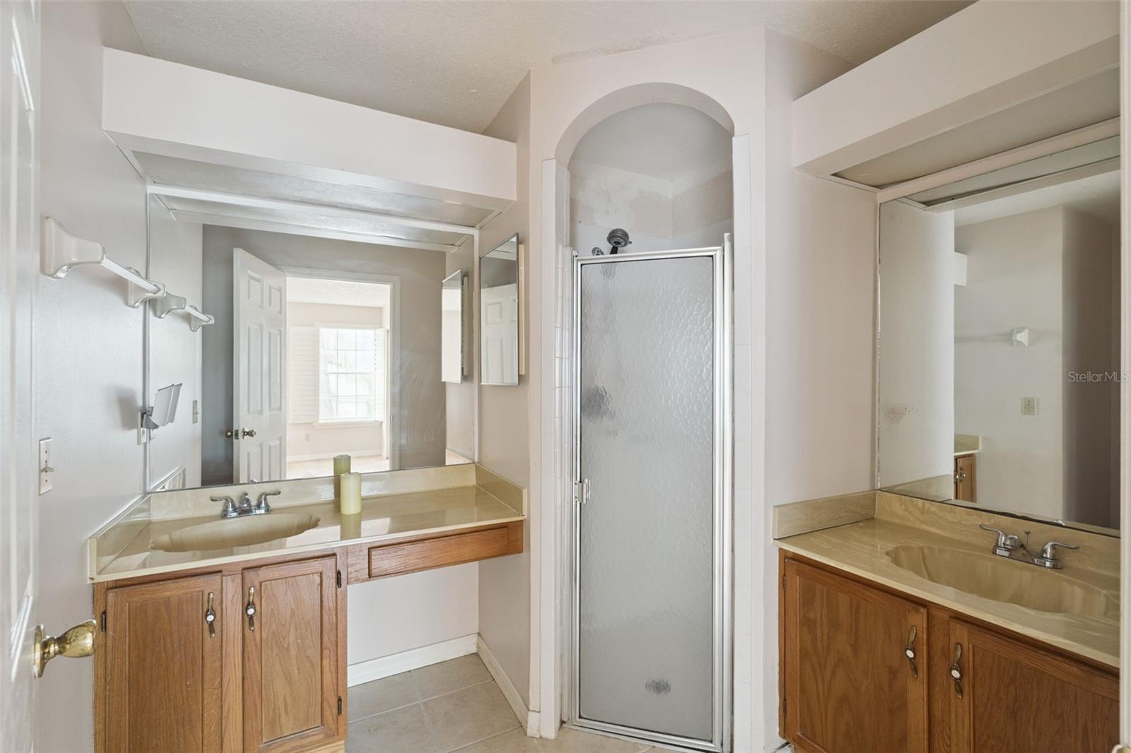 HUNTERS CHASE CONDO PH 1 - Residential