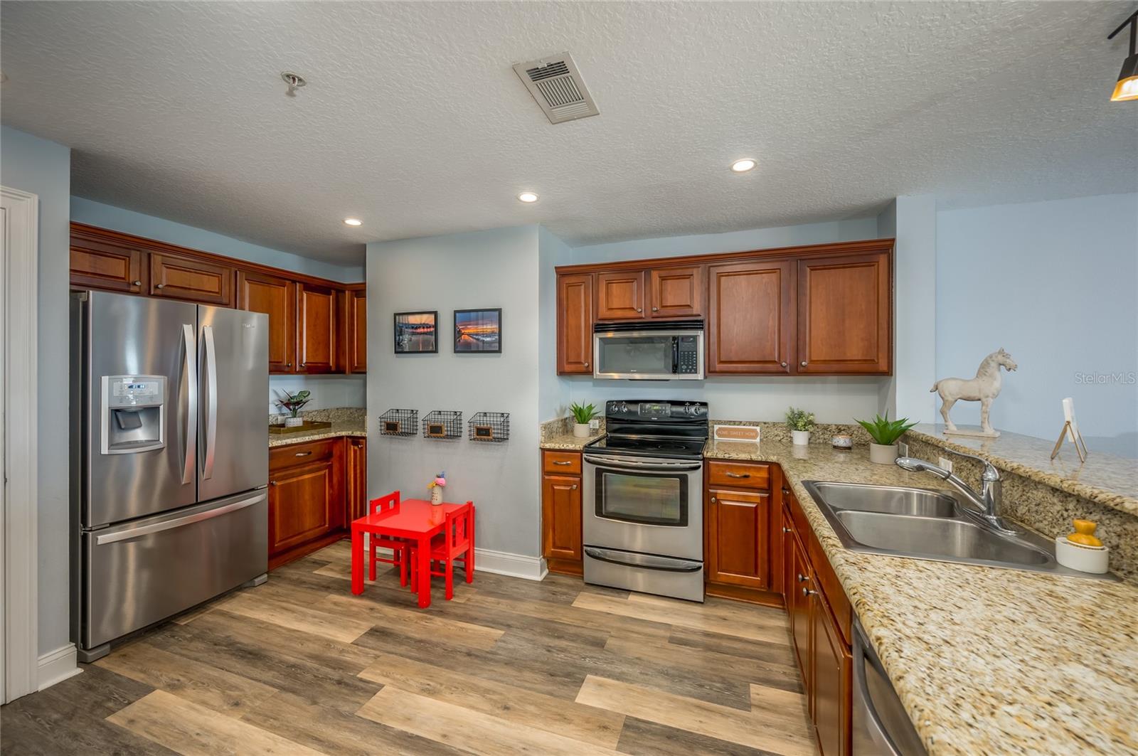 Photo 14 of 36 of 225 W SEMINOLE BOULEVARD 305 condo