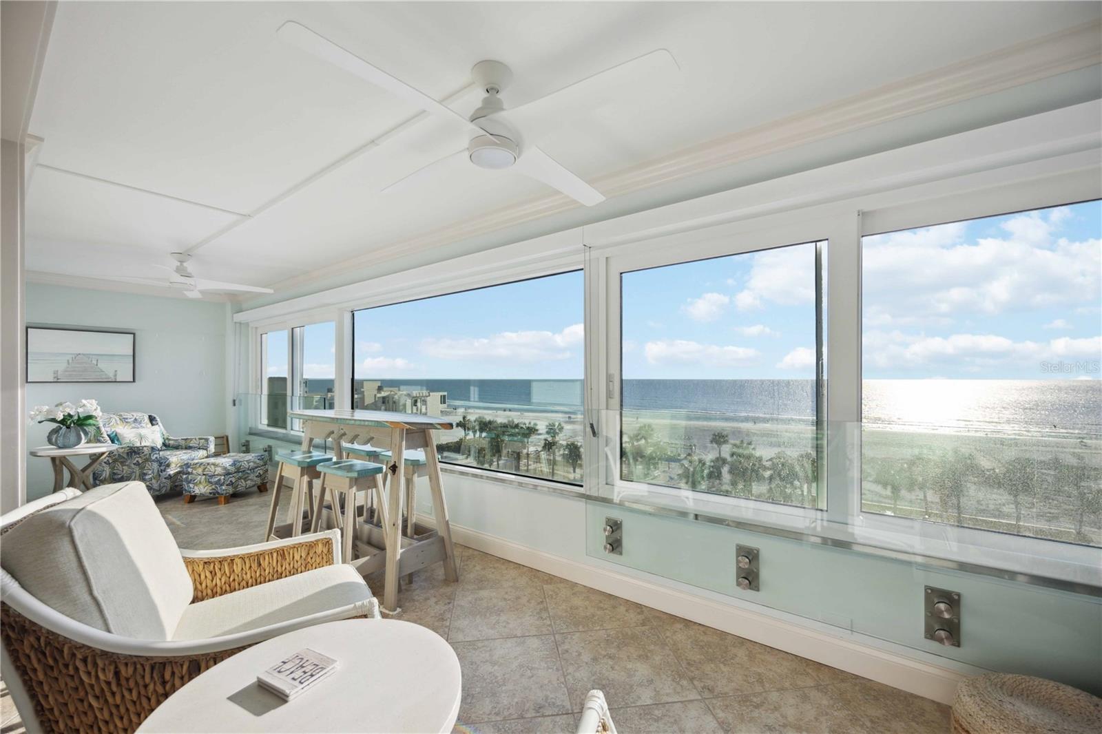 HORIZONS WEST - Residential