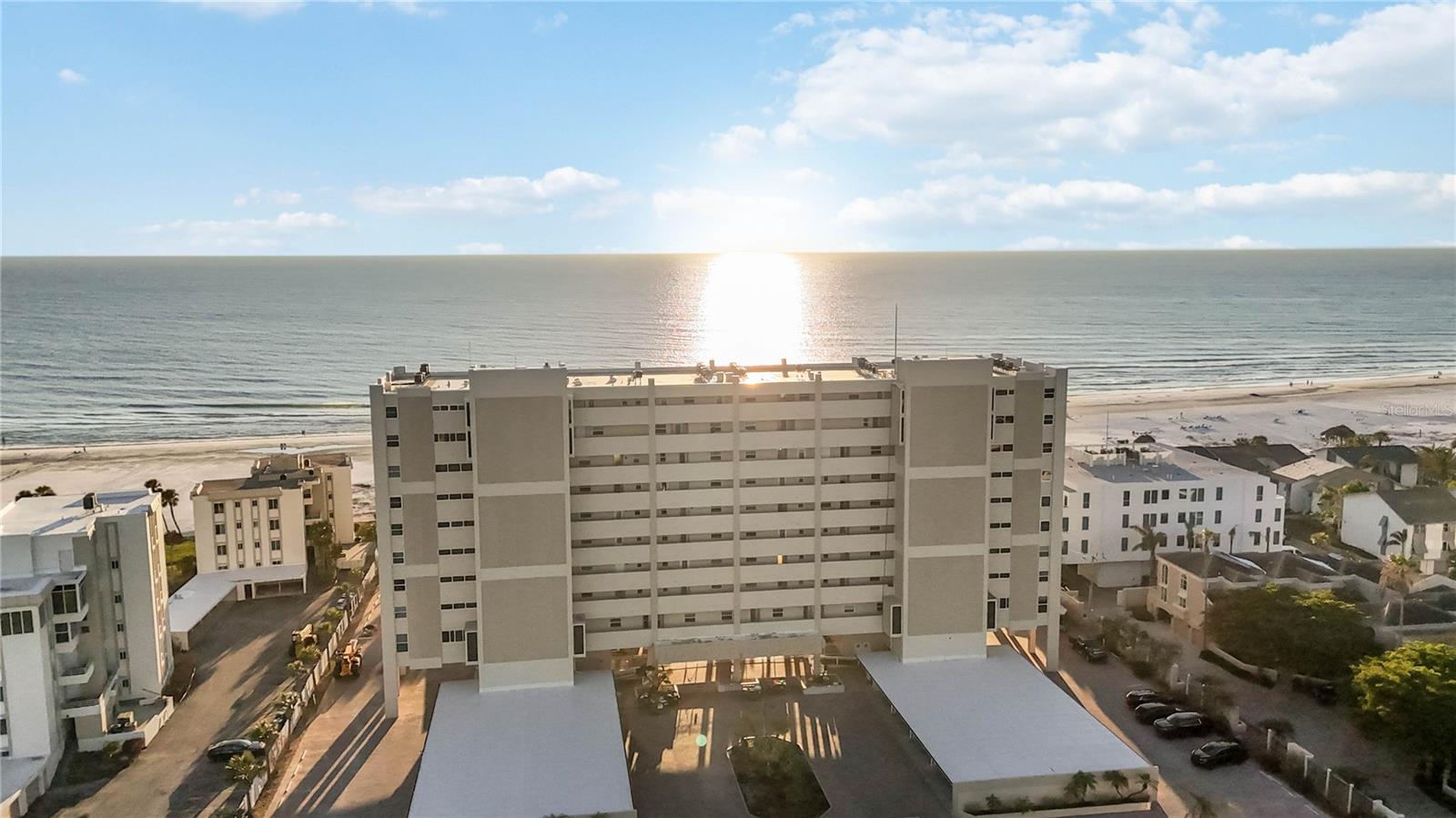 HORIZONS WEST - Residential