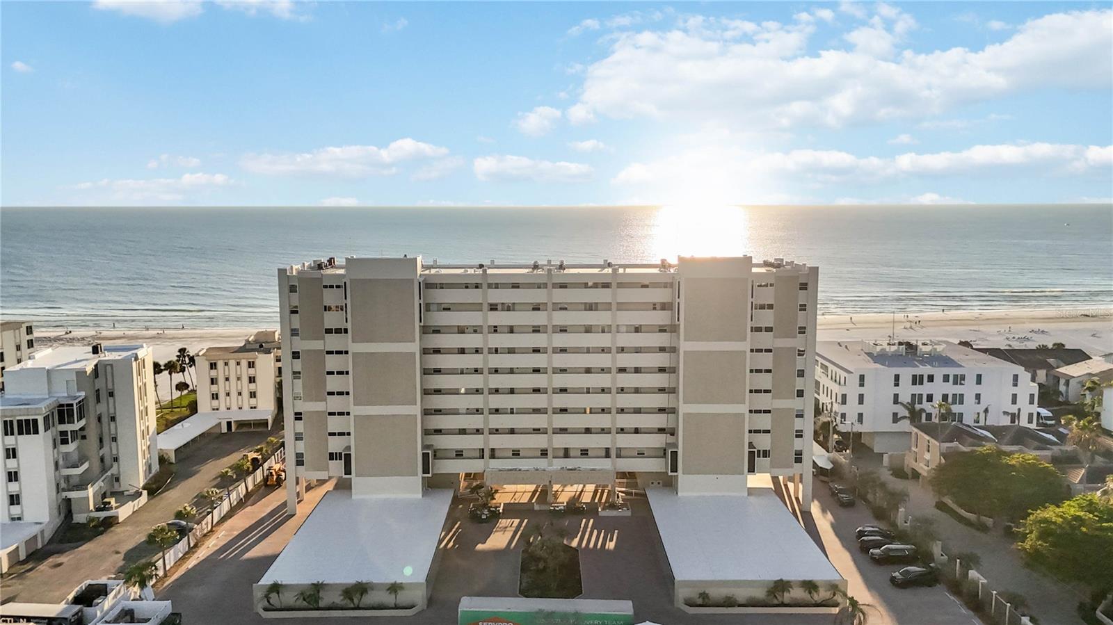 HORIZONS WEST - Residential