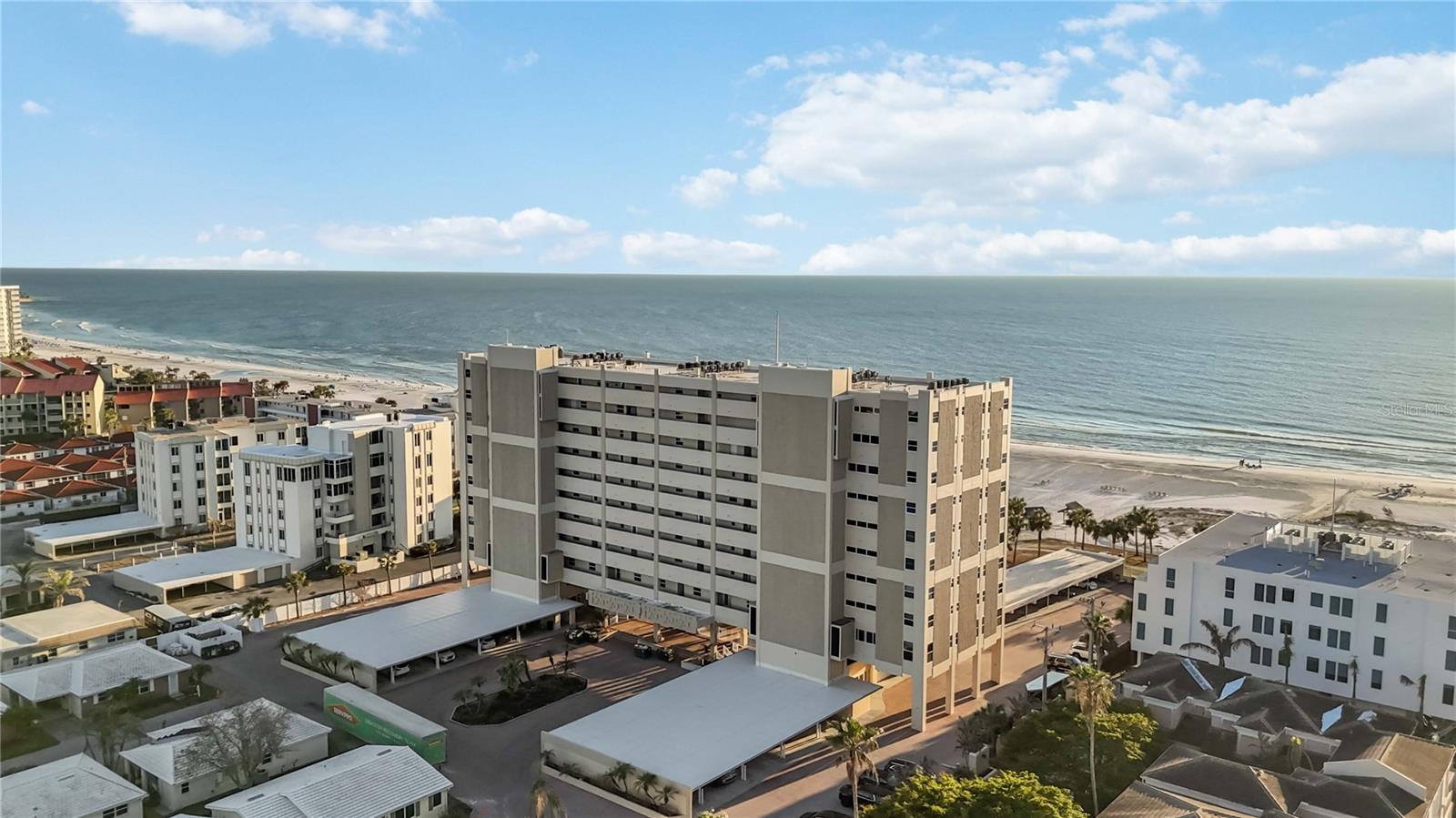 HORIZONS WEST - Residential