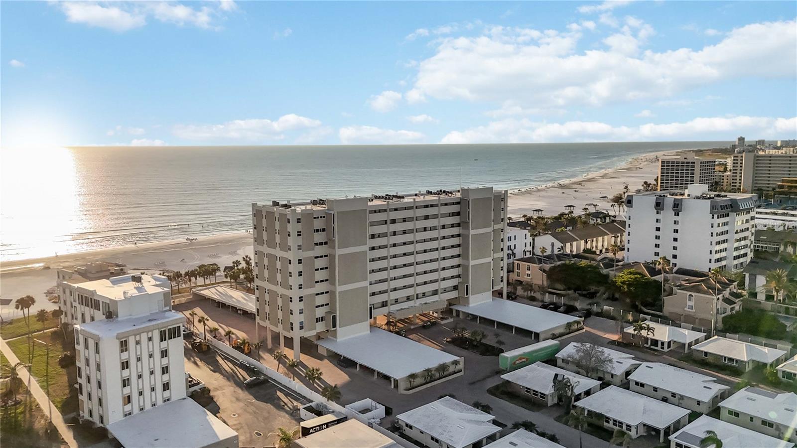 HORIZONS WEST - Residential