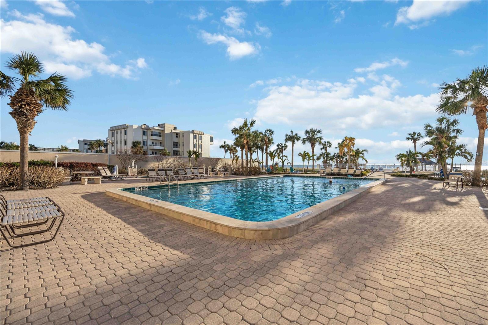 6140 MIDNIGHT PASS ROAD 407