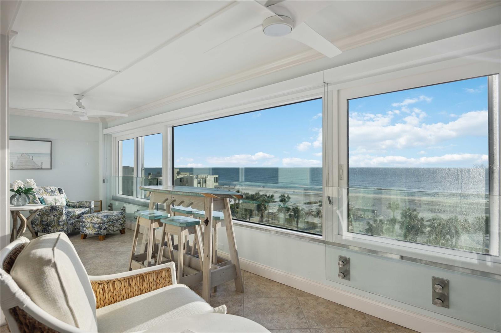 HORIZONS WEST - Residential