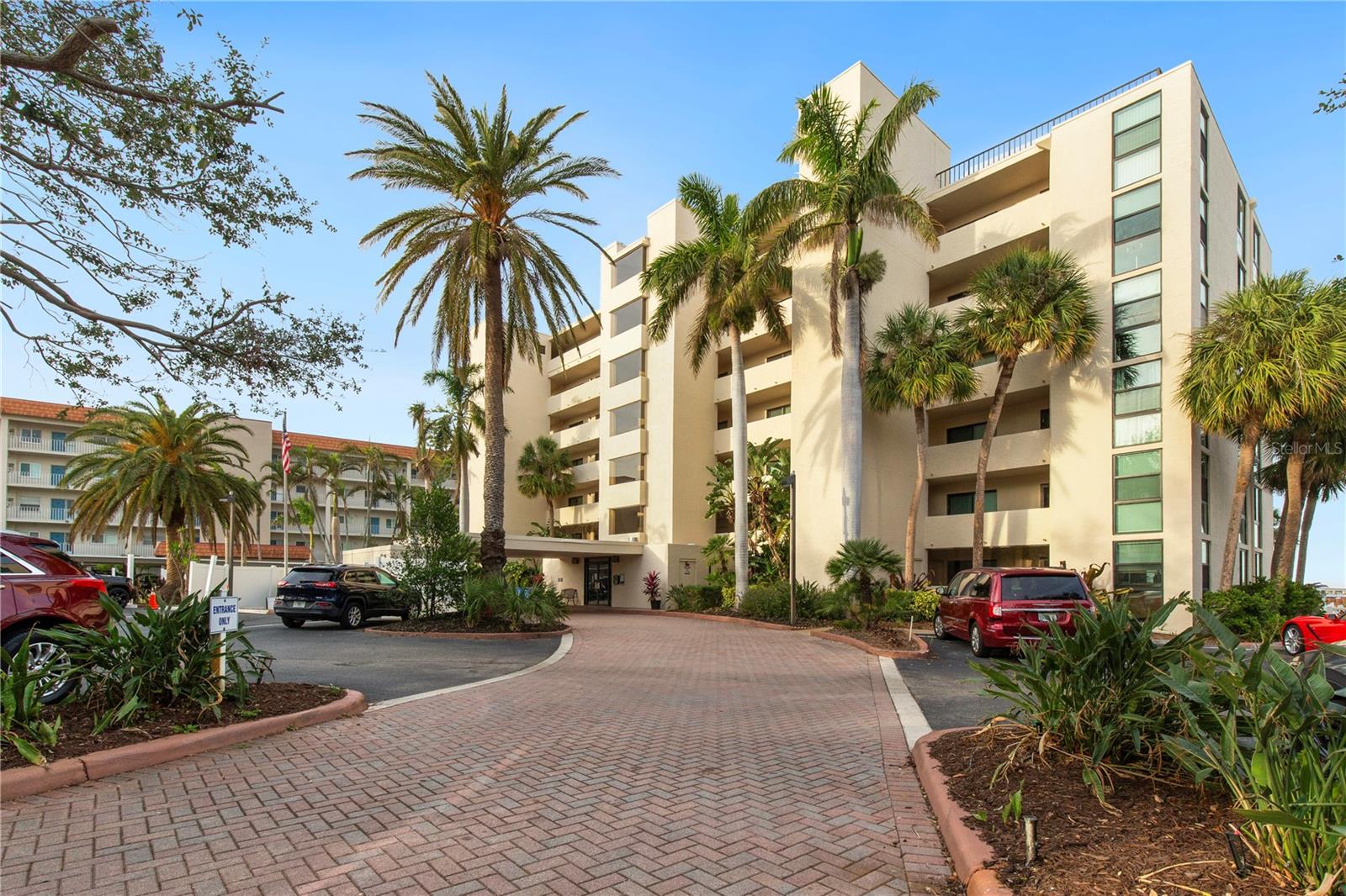 This turnkey furnished waterfront condo provides a seamless move-in experience, perfect for those seeking convenience, comfort, and excellent value in charming downtown Bradenton. Relax on your private enclosed lanai, where you can savor your morning coffee with serene water views or toast to vibrant sunsets. Refresh yourself in the pool and melt your worries away in the sauna or hot tub overlooking the riverfront. A beautifully maintained 2-bedroom, 2-bath condo offering the best of both worlds - a quaint community living with modern conveniences. Stroll to Pier 22 for waterfront dining, enjoy a sweet treat at Corwin's Ice Cream, or explore the vibrant downtown Bradenton Farmer's Market every Saturday. For beach lovers, a small private beach at The Waterfront awaits, or hop on the ferry for a quick trip to Anna Maria Island. Perfectly located, you're just a short drive from both Sarasota and Tampa airports, making this a prime spot for full-time living or a vacation retreat. There is plenty of natural light. HOA includes water, maintenance, trash and cable TV + Disney Channel.