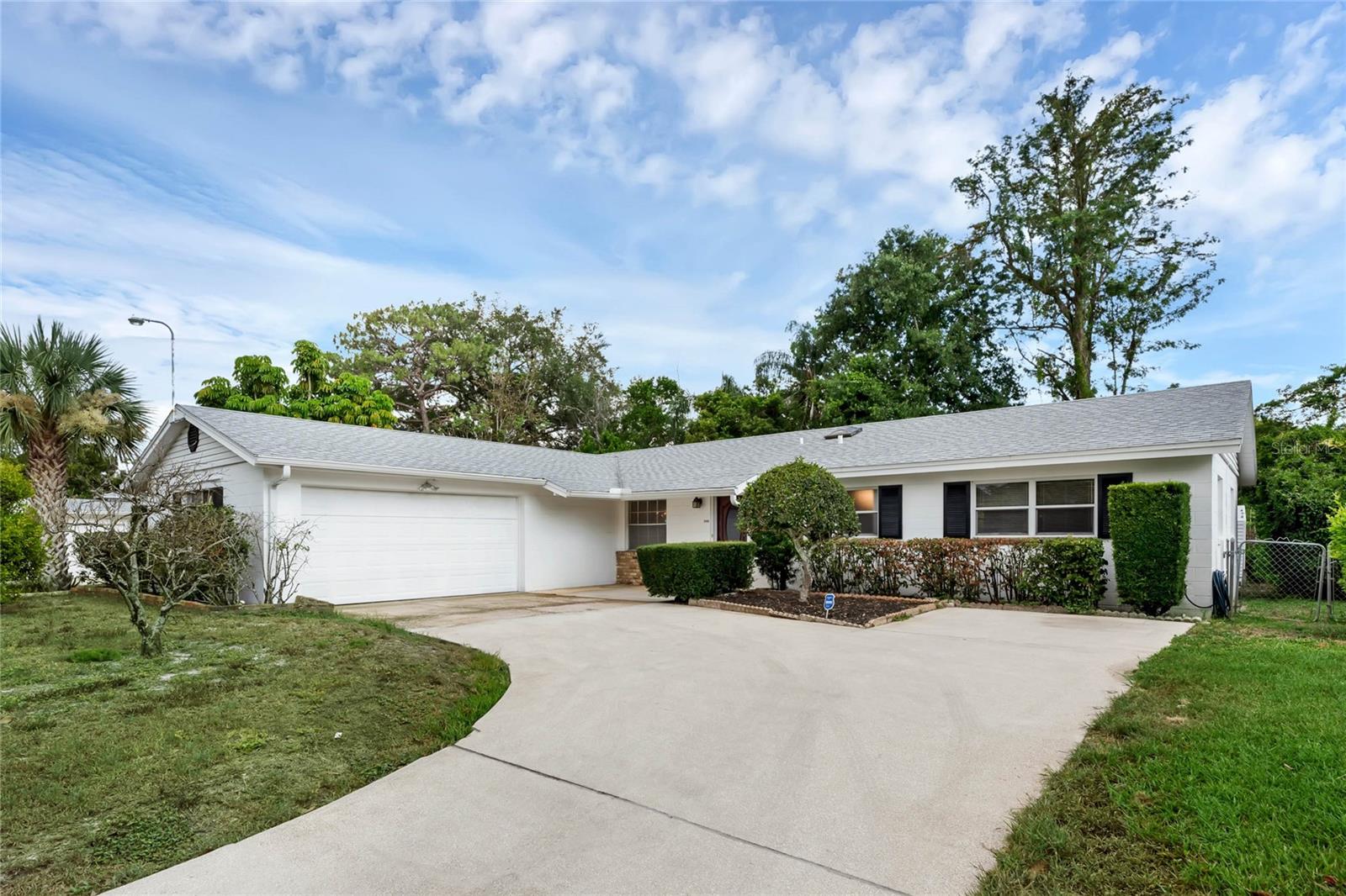 EASTBROOK SUB UNIT 06 - Residential Lease
