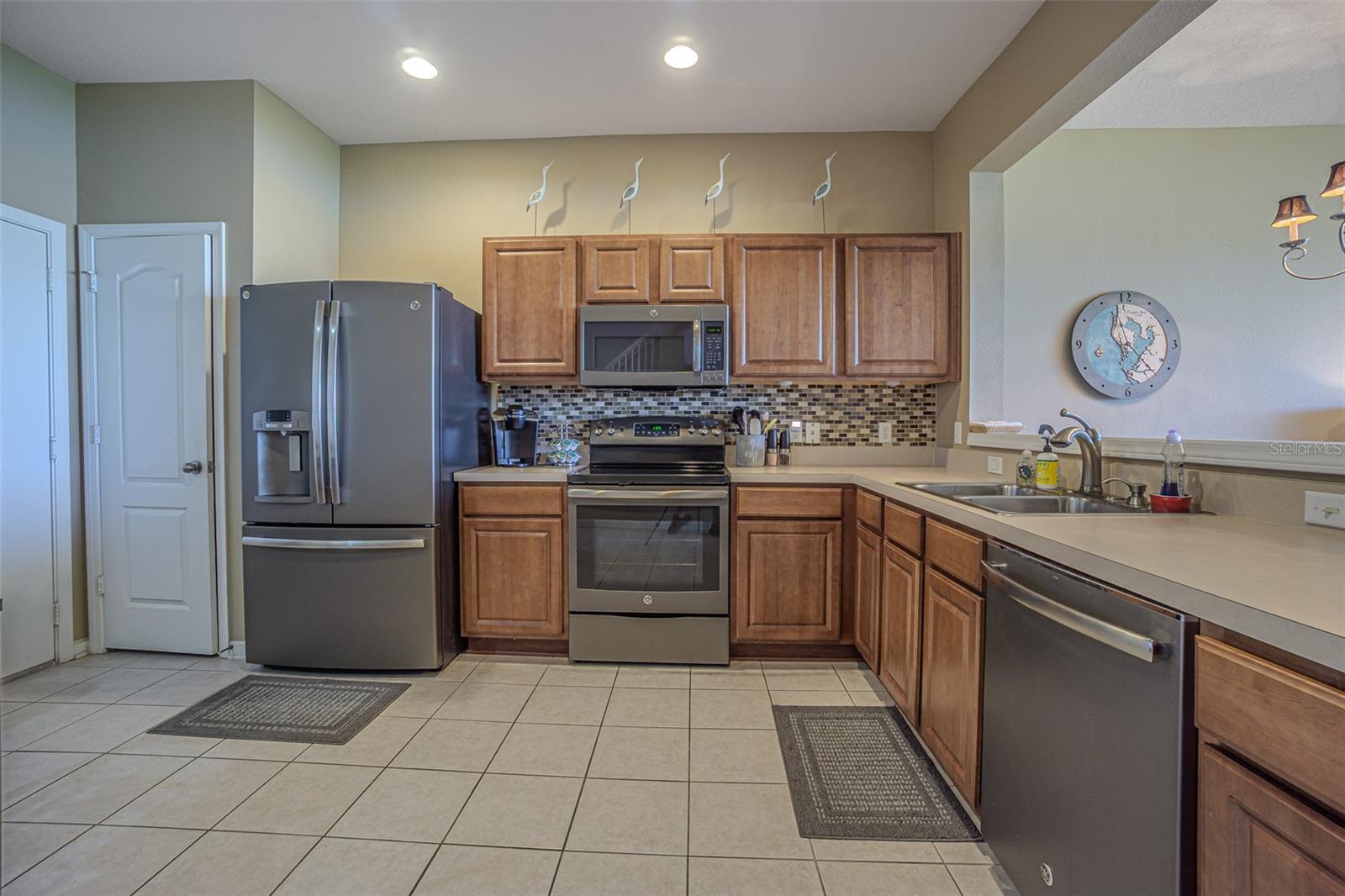 4939 POND RIDGE DRIVE