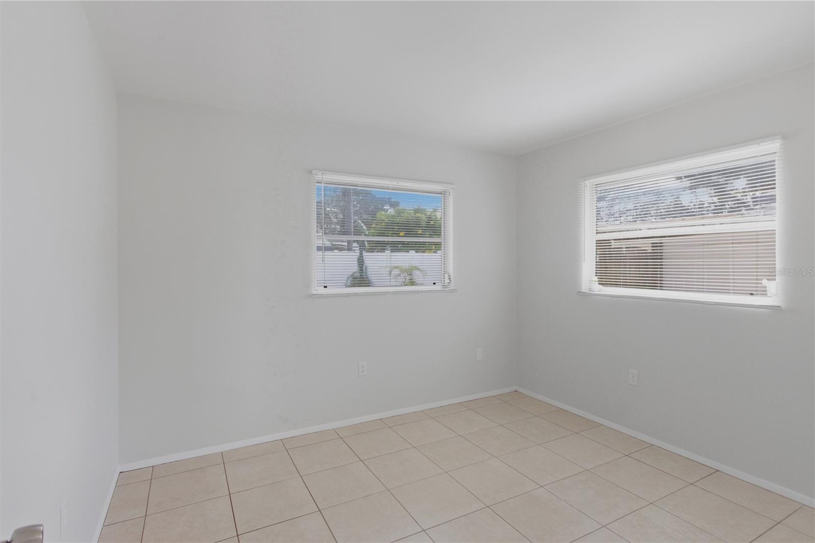 CASA DEL SOL FIFTH UNIT - Residential