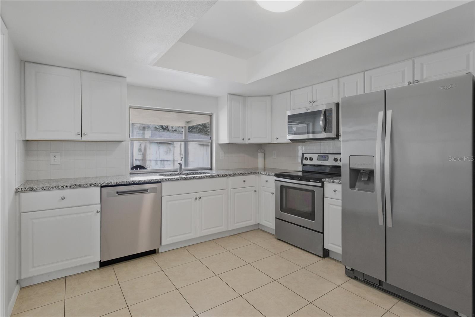CASA DEL SOL FIFTH UNIT - Residential